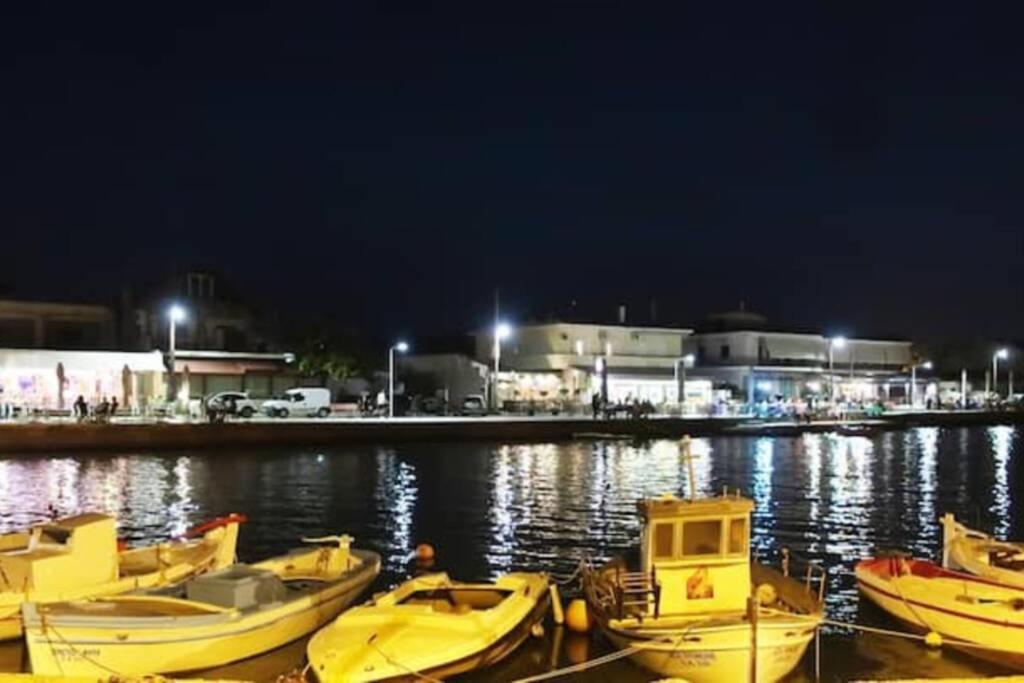 Πολυτελές Διαμέρισμα 3 Χαλκίδα-Παραλία Αυλίδος Paralia Avlidhos Esterno foto